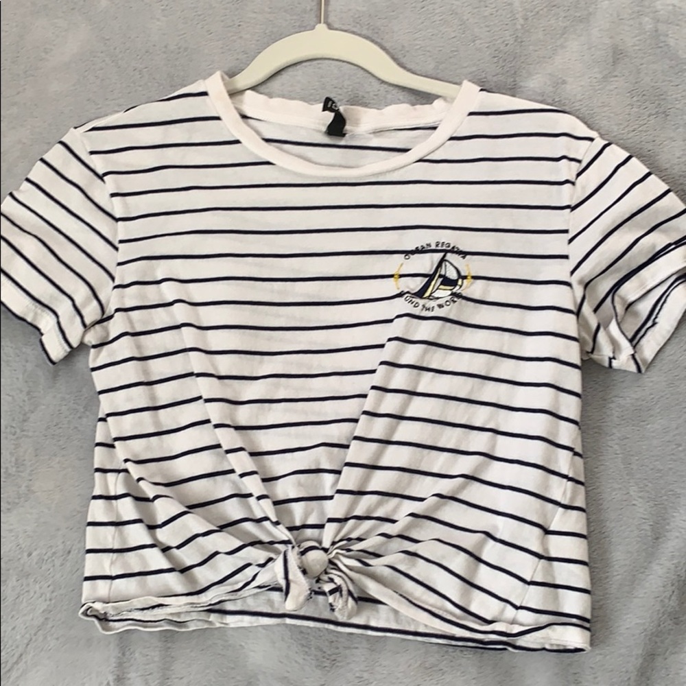 Never wore. NEEDS TO GO